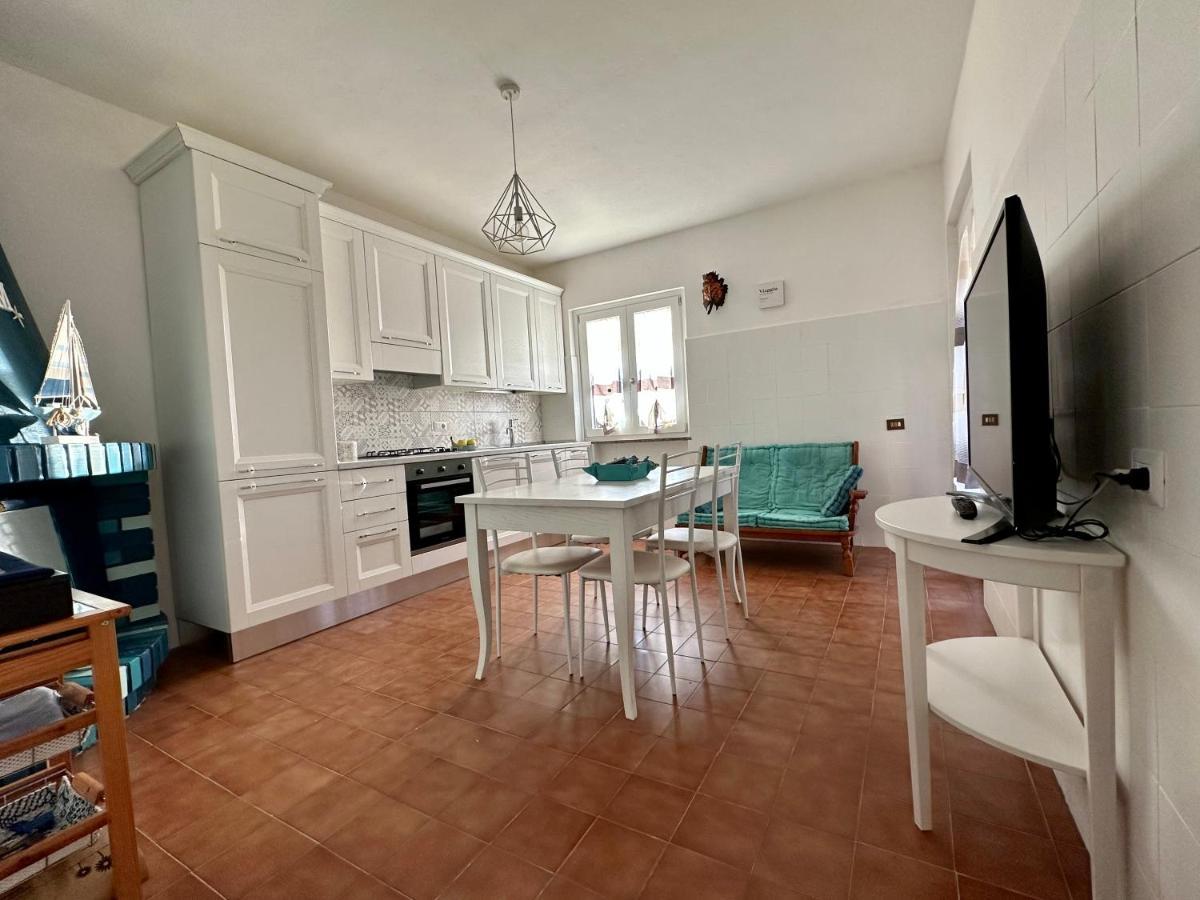 Residenza M.E.M. La Maddalena Apartment Ла Мадалена Екстериор снимка