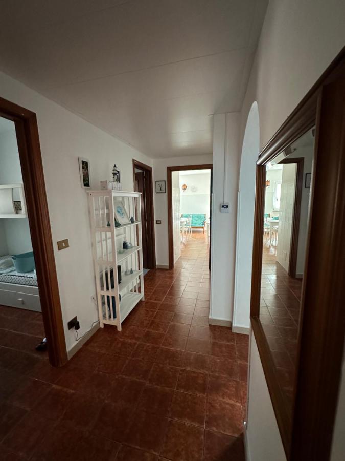 Residenza M.E.M. La Maddalena Apartment Ла Мадалена Екстериор снимка