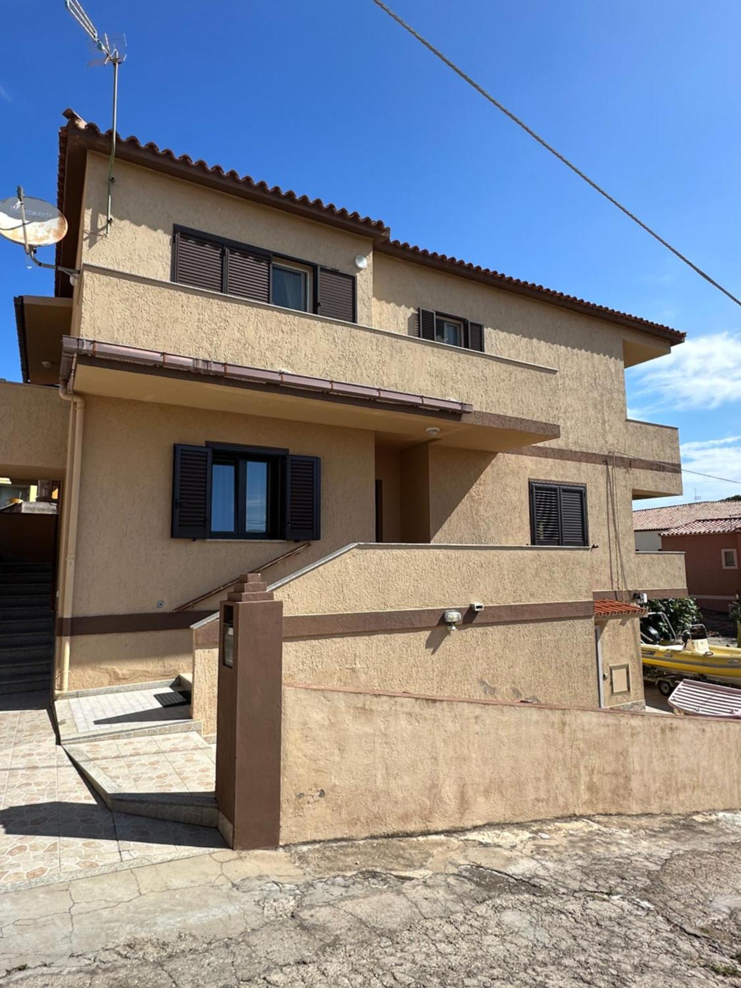 Residenza M.E.M. La Maddalena Apartment Ла Мадалена Екстериор снимка