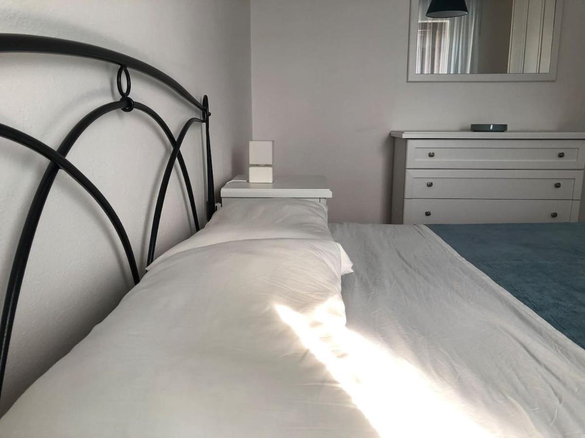 Residenza M.E.M. La Maddalena Apartment Ла Мадалена Екстериор снимка