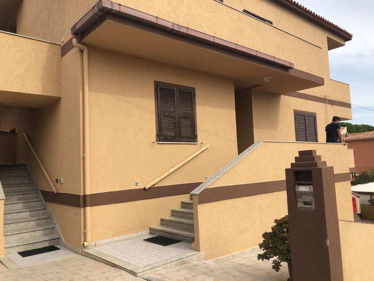 Residenza M.E.M. La Maddalena Apartment Ла Мадалена Екстериор снимка