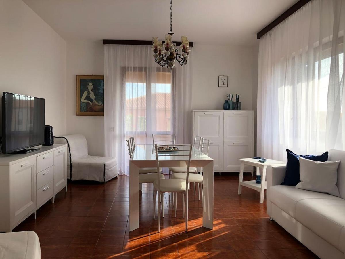 Residenza M.E.M. La Maddalena Apartment Ла Мадалена Екстериор снимка